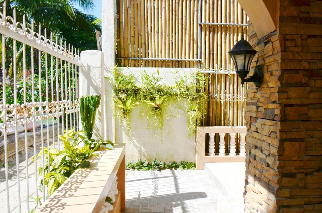 Casa D' Estrella Apartelle Balabag  Εξωτερικό φωτογραφία