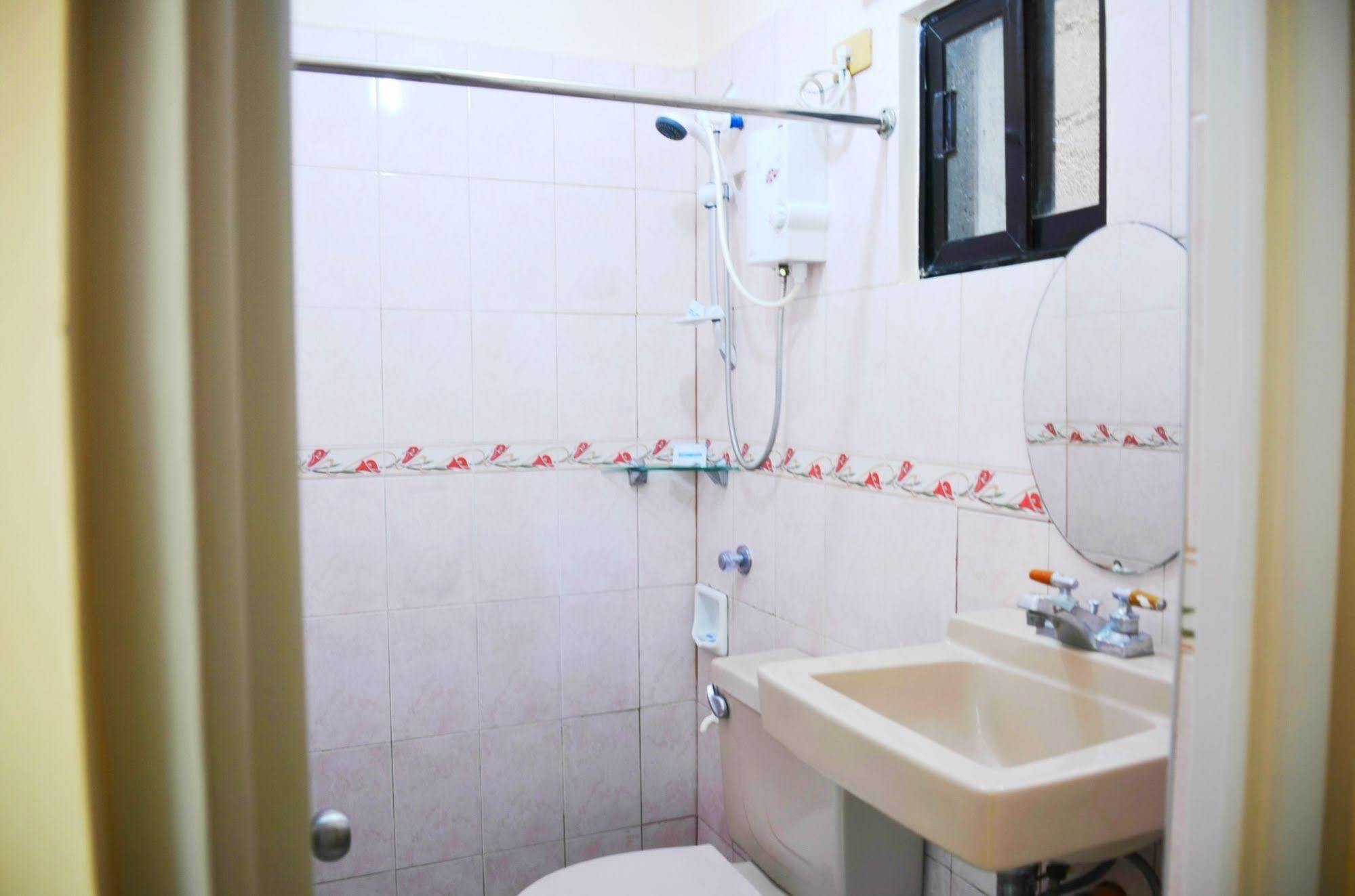 Casa D' Estrella Apartelle Balabag  Εξωτερικό φωτογραφία