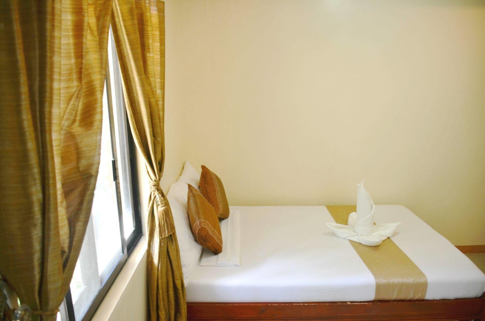 Casa D' Estrella Apartelle Balabag  Εξωτερικό φωτογραφία