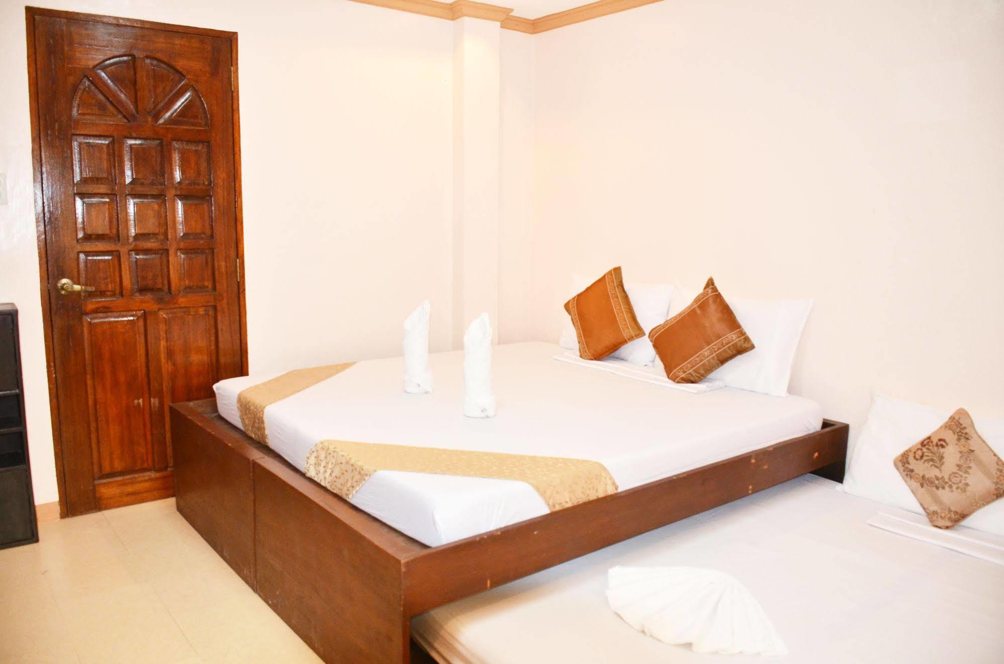 Casa D' Estrella Apartelle Balabag  Εξωτερικό φωτογραφία