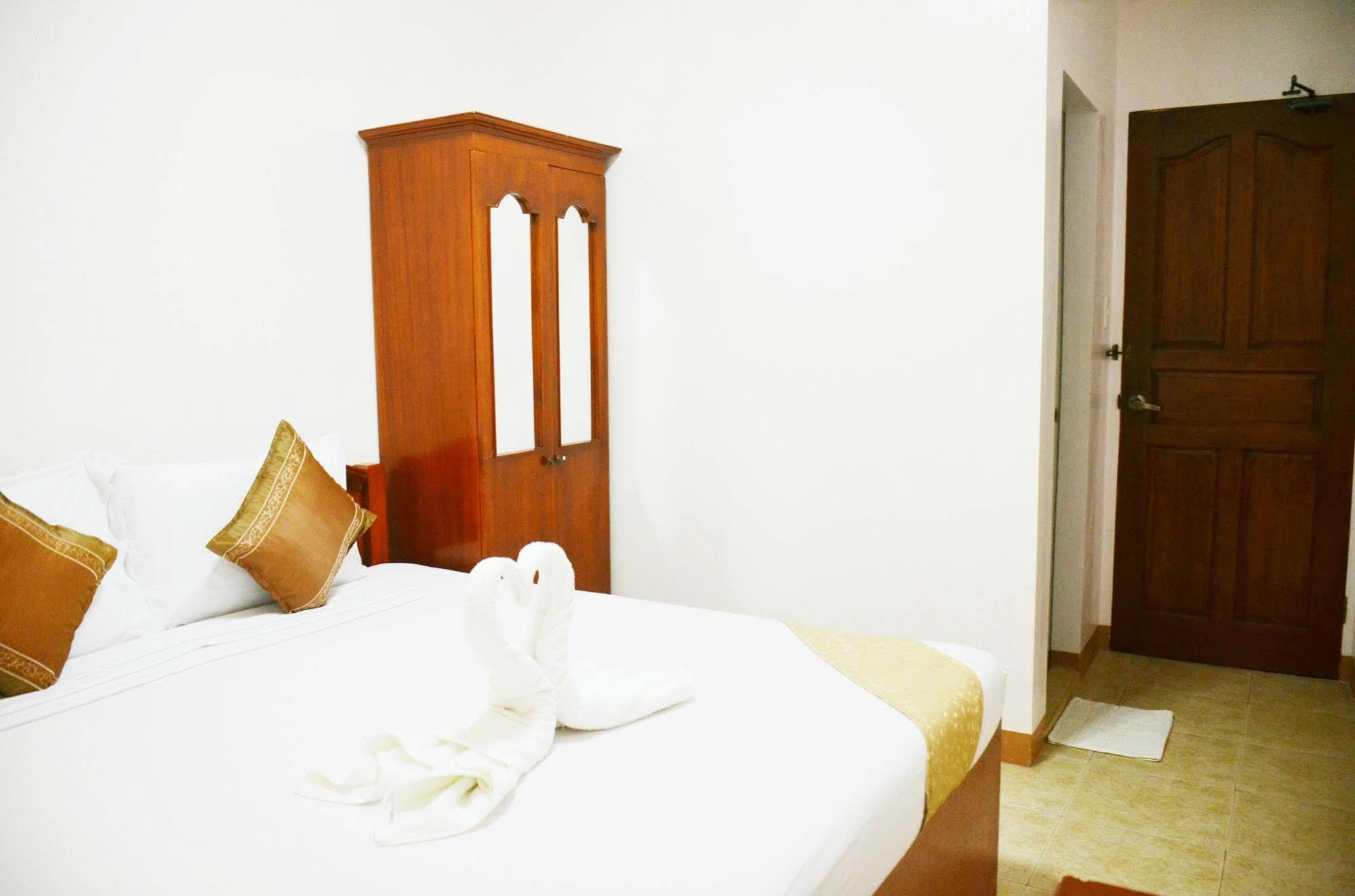 Casa D' Estrella Apartelle Balabag  Εξωτερικό φωτογραφία