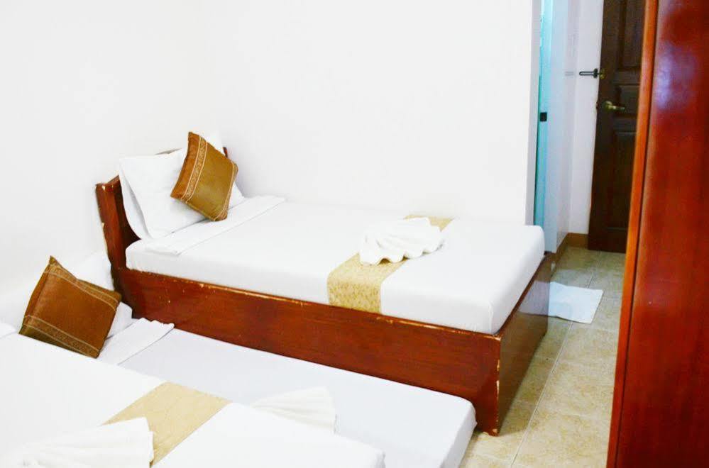 Casa D' Estrella Apartelle Balabag  Εξωτερικό φωτογραφία