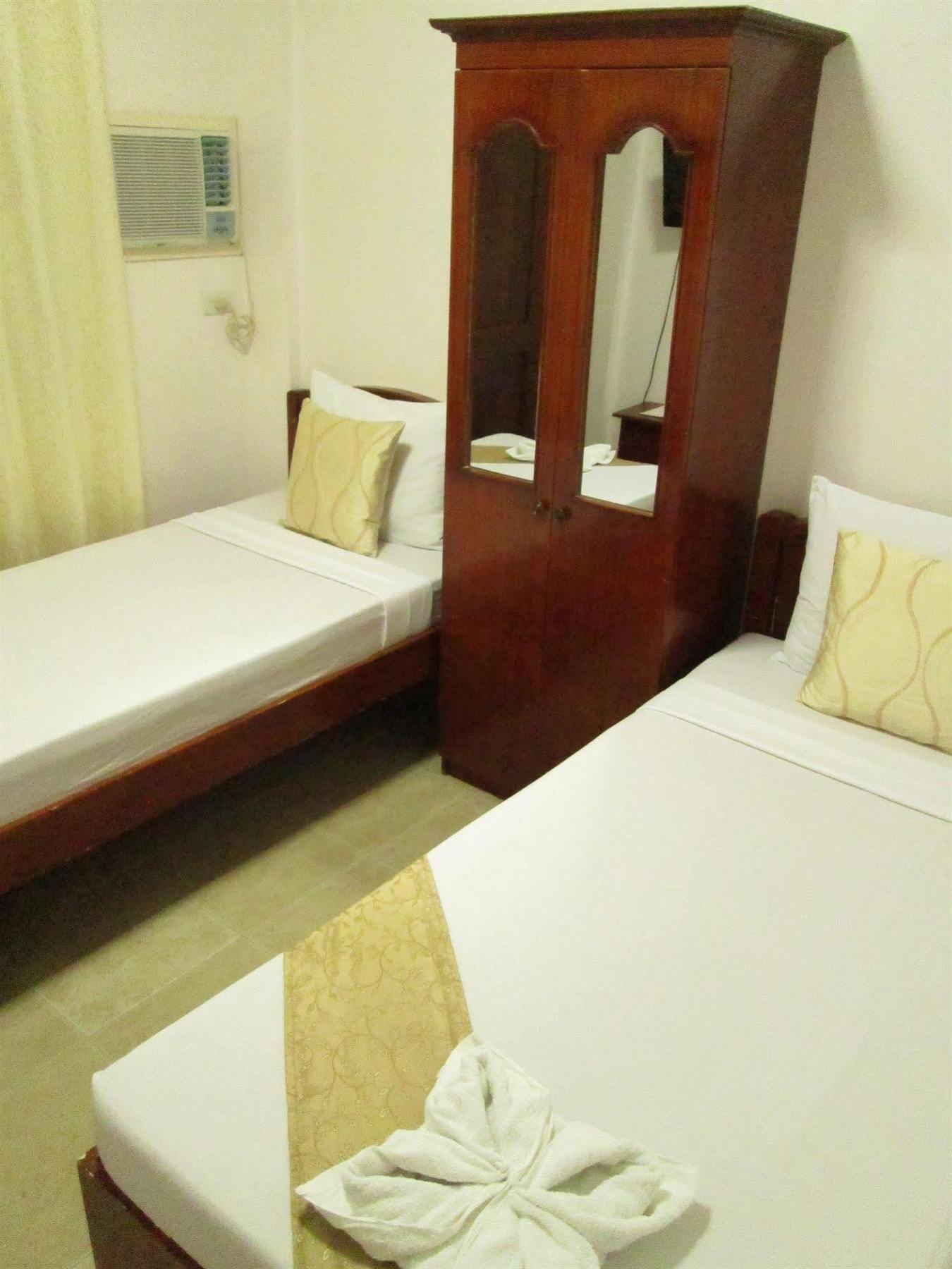 Casa D' Estrella Apartelle Balabag  Εξωτερικό φωτογραφία