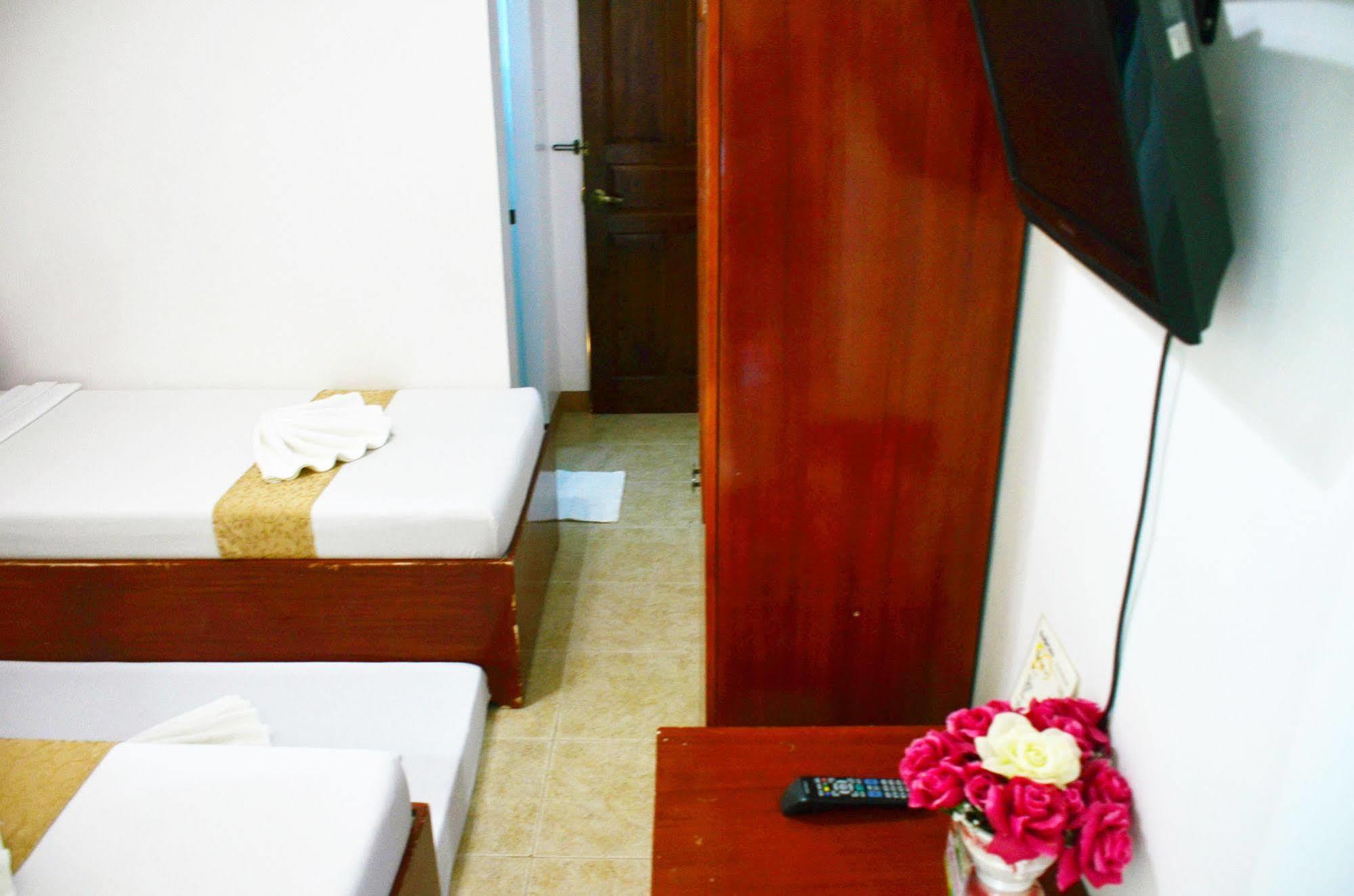 Casa D' Estrella Apartelle Balabag  Εξωτερικό φωτογραφία